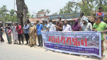 বেনাপোল-যশোর সড়কের ঝুঁকিপূর্ণ গাছ অপসারণের দাবি