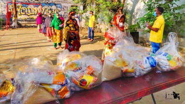  জাগো ফাউন্ডেশনের খাদ্য ও অন্যান্য সামগ্রী বিতরণ