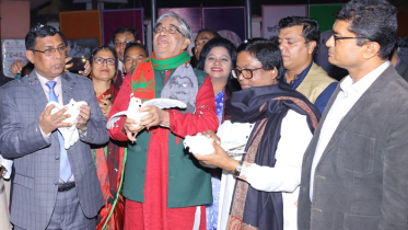 মুজিব বর্ষের ক্ষণগণনার উদ্বোধন করলেন মোস্তাফা জব্বার