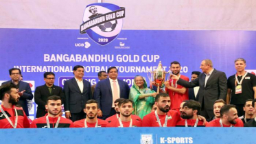 খেলাধুলার মধ্যদিয়ে আমাদের সন্তানরা এগিয়ে যাক: প্রধানমন্ত্রী