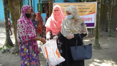 এসএসসি ৮৯’ ব্যাচ শিক্ষার্থীদের খাদ্যসামগ্রী বিতরণ