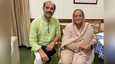 প্রধানমন্ত্রীর দোয়া নিলেন আতিকুল