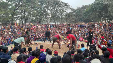 জয়পুরহাটে গ্রাম বাংলার ঐতিহ্যবাহী হা-ডু-ডু খেলা অনুষ্ঠিত 