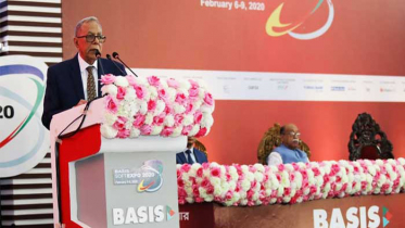 নিজস্ব প্রযুক্তি উদ্ভাবনকে অগ্রাধিকার দেওয়ার আহ্বান রাষ্ট্রপতির
