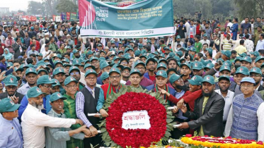 বিজয় দিবসে জাতীয় স্মৃতিসৌধে ইসলামী ব্যাংকের শ্রদ্ধাঞ্জলি