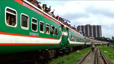 চলাচলের জন্য প্রস্তুত ট্রেন!