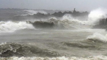 পশ্চিমবঙ্গে আঘাত হানতে যাচ্ছে ‘আম্পান’