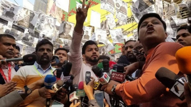 ভোট দিয়েছেন ইশরাক হোসেন
