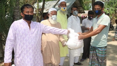 মণিরামপুরে ৭৫০ পরিবারের পাশে দাঁড়ালেন প্রবাসী জসীম