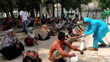 ৩শ’ হতদরিদ্র পরিবারের মাঝে খাদ্য সামগ্রী বিতরণ