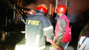 কুড়িগ্রামে অগ্নিকান্ডে ৬ পরিবারের ১৭টি ঘর পুড়ে ভষ্মিভূত