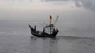 মেঘনায় মাছ ধরতে গিয়ে বজ্রপাতে প্রাণ গেল ২ জেলের