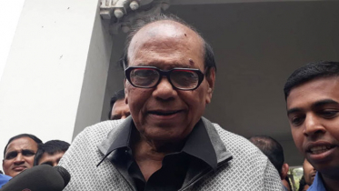 শত কোটি টাকার চেক পেলেন মুন সিনেমা হলের মালিক