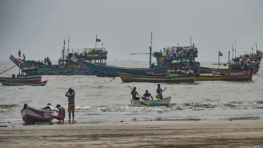 ধেয়ে আসছে ঘূর্ণিঝড় ‘নিসর্গ’, ভারতে রেড এলার্ট