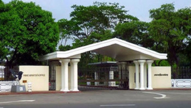 শুধু সেনাবাহিনী ও নৌবাহিনী ত্রাণ বিতরণের সংবাদ সত্য নয়