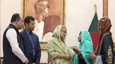 এক প্রতিষ্ঠান ও ২৩ ব্যক্তিকে প্রধানমন্ত্রীর অনুদান
