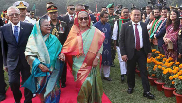 বিজয় দিবসে বঙ্গভবনে রাষ্ট্রপতির সংবর্ধনায় প্রধানমন্ত্রী