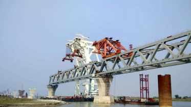 পদ্মা সেতুতে বসলো ২৩তম স্প্যান, দৃশ্যমান ৩৪৫০ মিটার
