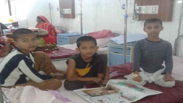 আশুলিয়ায় চেয়ারম্যানের খিচুরী খেয়ে এতিম শিক্ষার্থীরা অসুস্থ