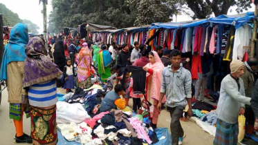 শীতের প্রকোপে বেড়েছে গরম কাপড়ের দাম 