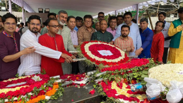 বঙ্গবন্ধুর প্রতিকৃতিতে সম্প্রীতি বাংলাদেশের শ্রদ্ধা