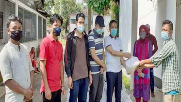 সুনামগঞ্জে ইফতার সামগ্রী বিতরণ 