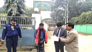 কারাগারে আসামীকে গাঁজা দেয়ার অভিযোগে দর্শনার্থীকে কারাদন্ড 