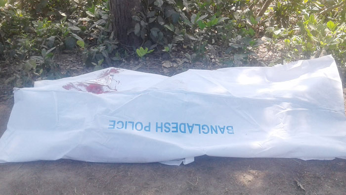 নাভারনে ট্রেনের নিচে ঝাঁপ দিয়ে কিশোরীর আত্মহত্যা
