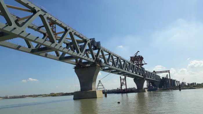 পদ্মা সেতুতে বসানো হয়েছে অষ্টম স্প্যান
