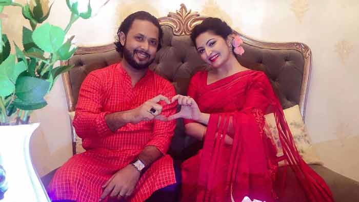ভালোবাসা দিবসে পরীমনির বাগদান