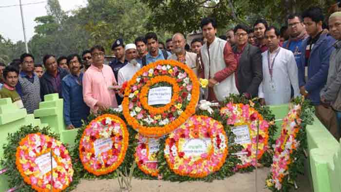 ড.ওয়াজেদ মিয়া’র সমাধিতে বেরোবি’র শ্রদ্ধা 