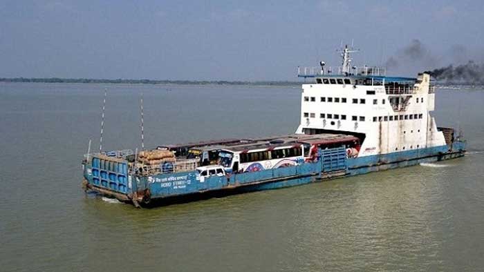 ৫ ঘণ্টা পর কাঁঠালবাড়ি-শিমুলিয়া রুটে ফেরি চলাচল শুরু