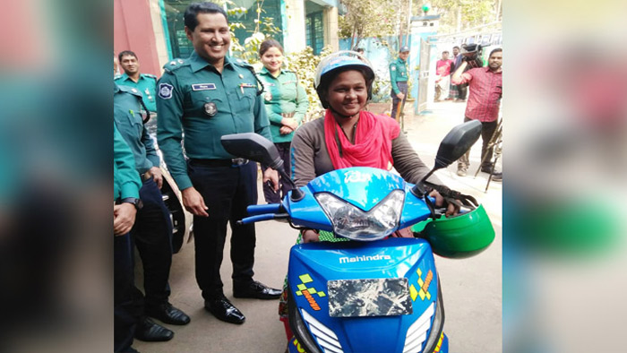 সেরা মা’ পদক পাচ্ছেন সেই শাহনাজ