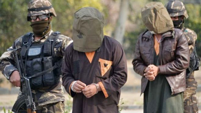 তালেবানদের মোকাবেলায় হিমশিম খাচ্ছে আফগান নিরাপত্তা বাহিনী