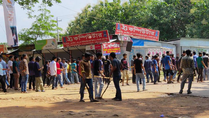 জাবিতে ছাত্রলীগের দুগ্রুপে সংঘর্ষ: গোলাগুলি, আহত ৬০ (ভিডিও)