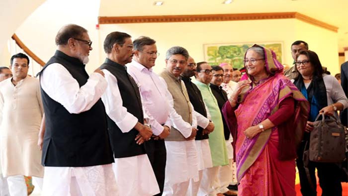 চীনের উদ্দেশে ঢাকা ত্যাগ করলেন প্রধানমন্ত্রী