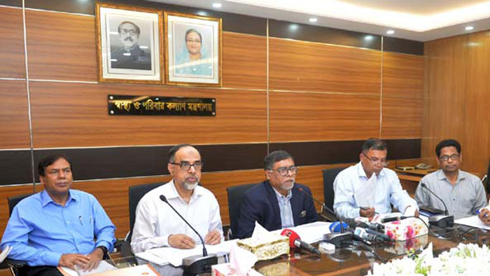 মশার কামড় থেকে বাঁচতে জনগণকে সচেতন হতে হবে: স্বাস্থ্যমন্ত্রী