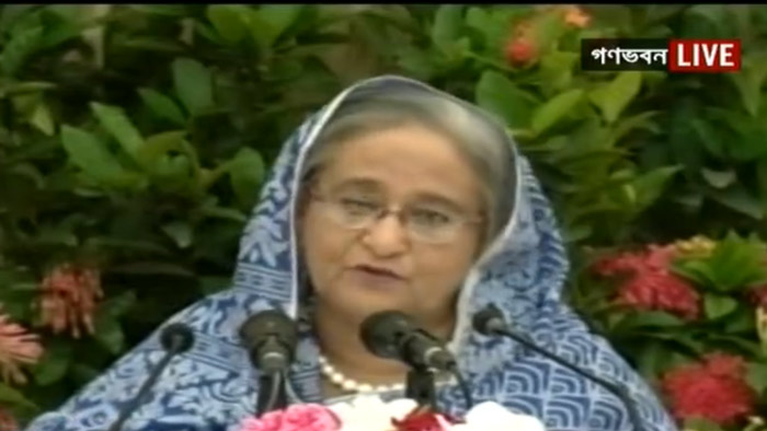 চাকরির বয়স ৩৫ না করার পক্ষে প্রধানমন্ত্রীর যুক্তি