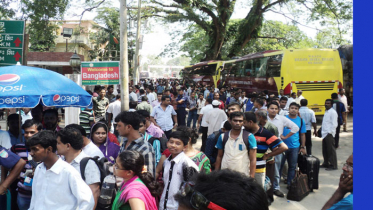 বেনাপোল থেকে ঢাকায় ফেরার টিকেট সংকট,বিপাকে যাত্রীরা 