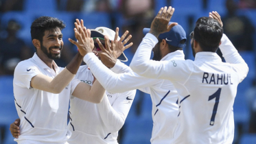 বুমরা-রাহানের সাফল্যে ৩১৮ রানে জয়ী ভারত