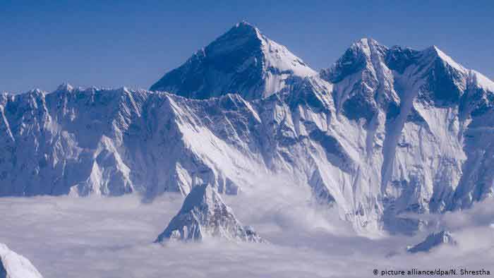 হিমালয়ের বরফ গলছে বাড়ছে শঙ্কা