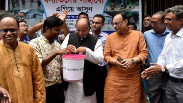 উত্তরাঞ্চলের বন্যার্তদের সাহায্যে এগিয়ে আসুন: রেলমন্ত্রী