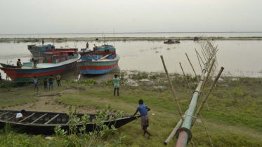 রাজশাহীতে অবৈধ বালু উত্তোলন ও পুকুর ভরাট