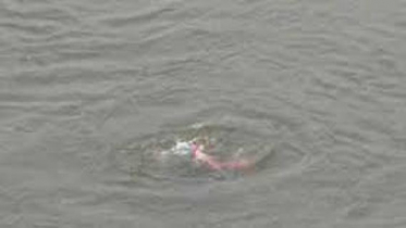 নামল গোসল করতে উঠল লাশ হয়ে