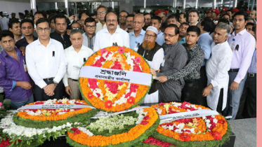 বঙ্গবন্ধুর প্রতি সর্বস্তরের মানুষের শ্রদ্ধা