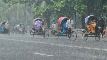 সমুদ্র বন্দরকে ৩ নম্বর সতর্ক সংকেত