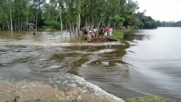 ২৪ ঘণ্টায় ডুবতে পারে আরও ৪ জেলা 