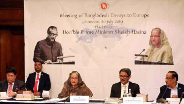 দূতদের অর্থনৈতিক কূটনীতির ওপর গুরুত্ব দিতে প্রধানমন্ত্রীর আহ্বান