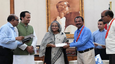আট প্রতিষ্ঠানকে প্রধানমন্ত্রীর ১৪০ কোটি টাকার অনুদান