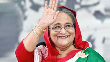 প্রধানমন্ত্রী লন্ডন পৌঁছেছেন
